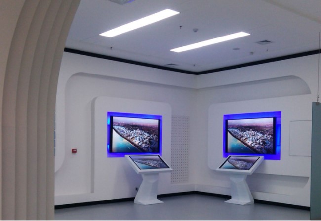 觸摸查詢互動一體機-蘇州好奇數字科技有限公司